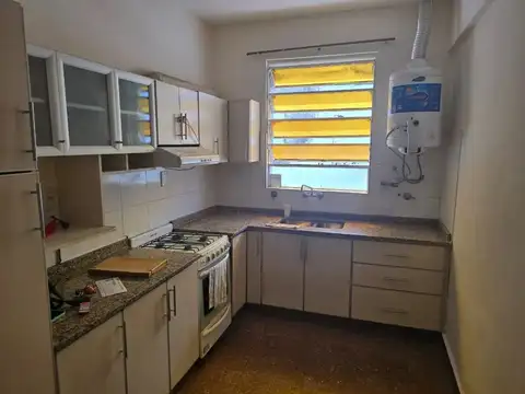 Alcaraz 5400, Piso 1