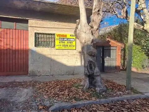 GALPÓN CON ENTREPISO.REF.923