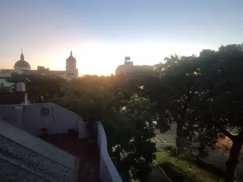 PH en alquiler en Flores