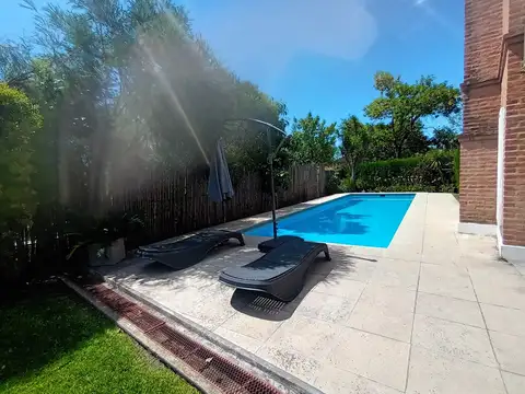Casa en Alquiler en Valle Claro, USD 2.300