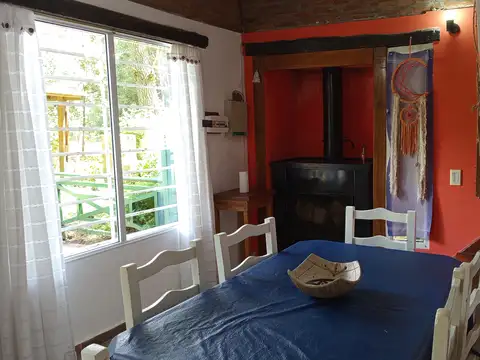 Casa 3 ambientes con 2 baños
