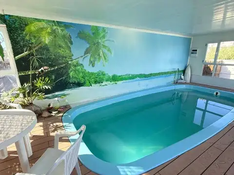 Casa en Las Grutas en esquina