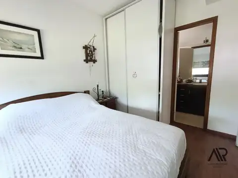 Casa 7 ambientes con 4 baños