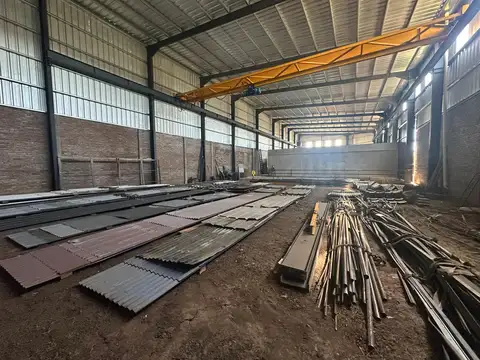 Galpon en Venta 15  mts Frente