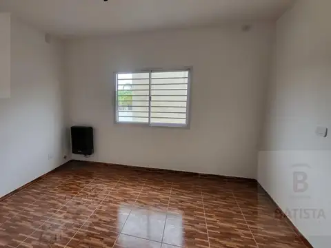 Departamento 4 ambientes con 2 baños
