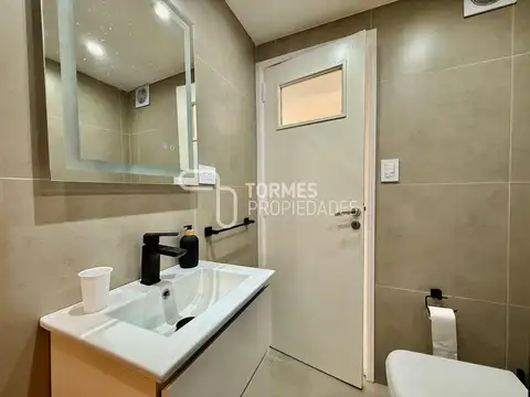Departamento en Venta en Plaza Colon, USD 120.000