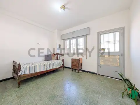 callao 2700, Piso 0