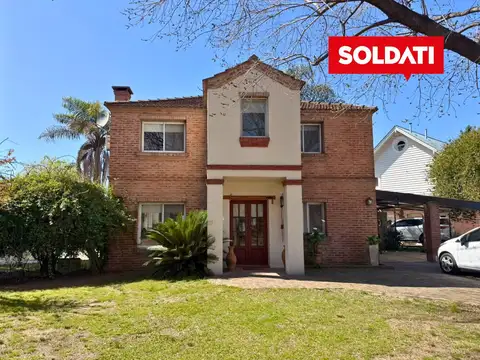 Barrio El Portillo, lote central, casa en venta