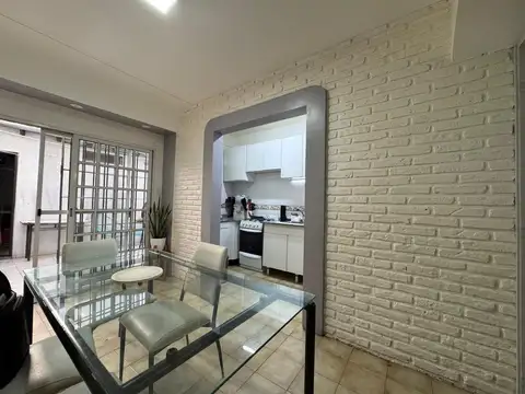 Casa 3 ambientes con 1 baño