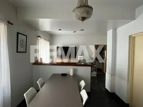 Depto Tipo Casa 5 ambientes con 2 baños