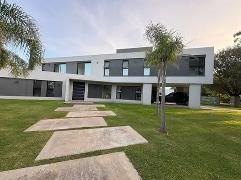 CASA 5 AMBIENTES VENTA HARAS SAN PABLO G. RODRIGUE
