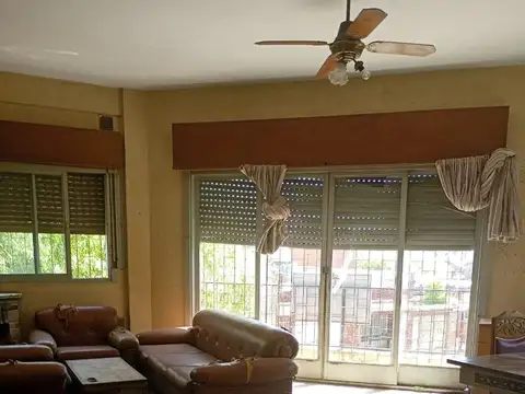 Depto Tipo Casa en Venta en Isidro Casanova, USD 55.000