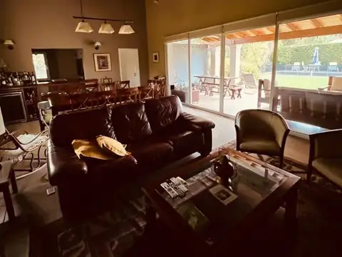 Casa en Venta al Este