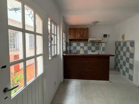 Depto Tipo Casa 3 ambientes con 2 baños
