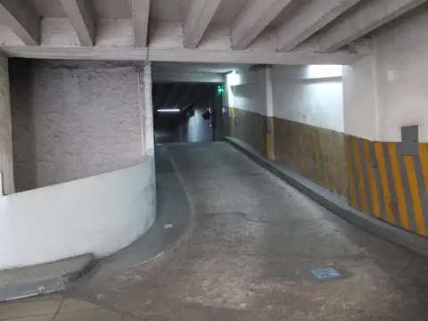 Avenida General Las Heras 1700