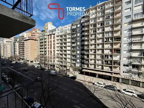 VENTA Departamento 2 ambientes con vista a Avenida Colón frente a Plaza Colón - Mar del Plata