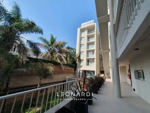 Rivadavia 735 dpto + cochera