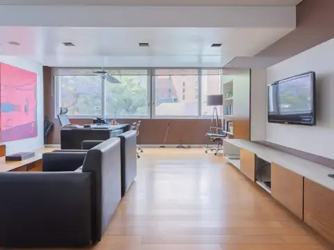 Quintana 500, Piso 2