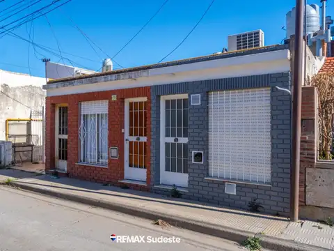 VENTA PH AL FRENTE, BARRIO UNIVERSITARIO.