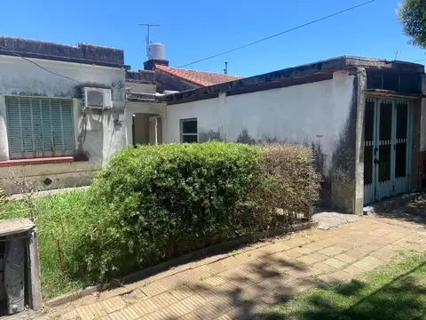 VENDE CASA EN ADROGUE IDEAL INVERSOR