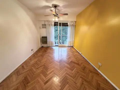 Depto 2 Ambientes al Frente. Cocina Independiente. Balcón Corrido. Vista Al Parque! Apto Prof. Palier Semi Privado