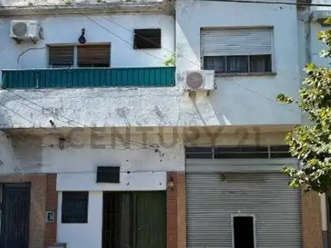 Cuevas 3400, Piso 0