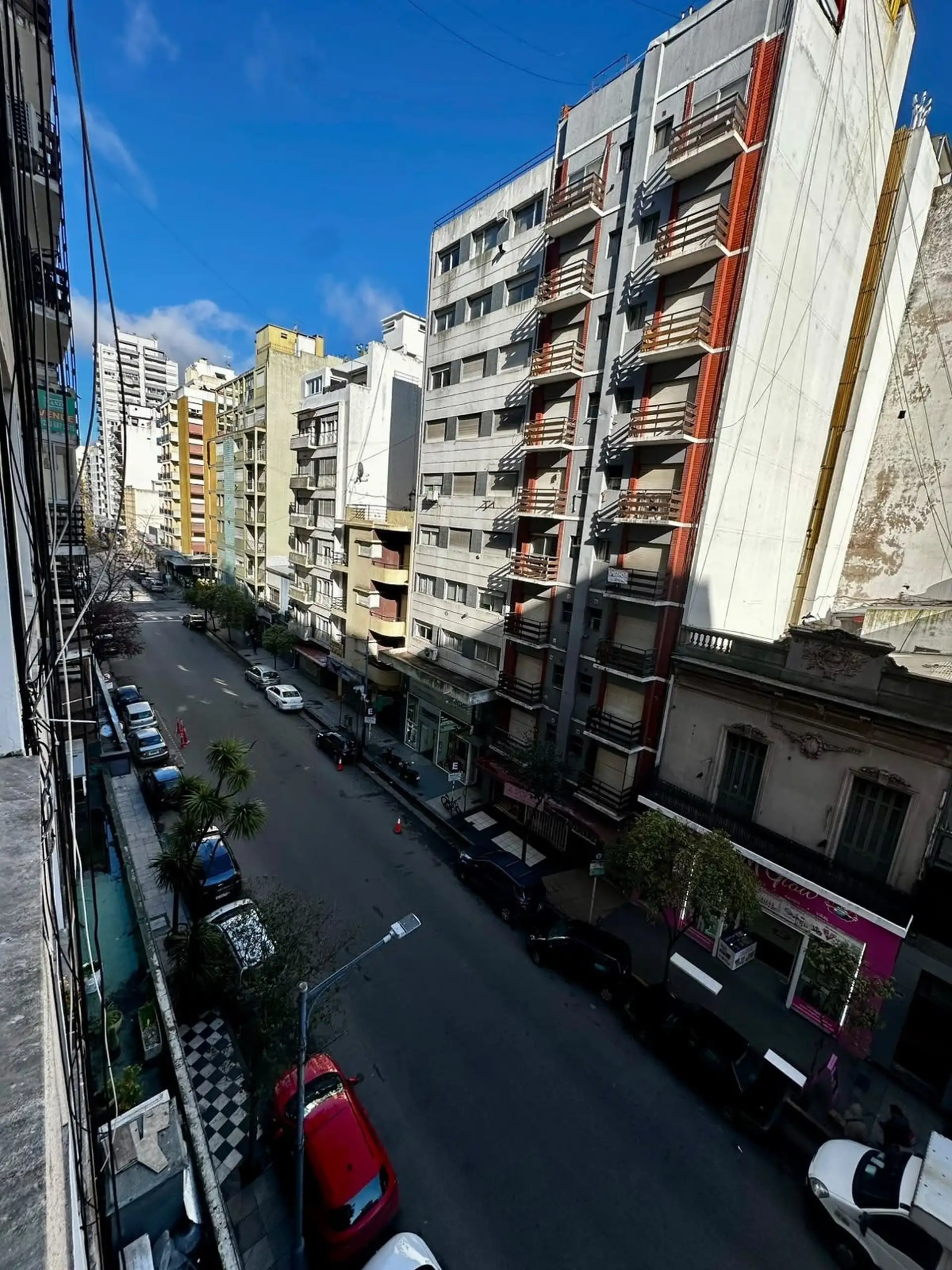 Venta Departamento 3 ambientes al frente. Zona centro