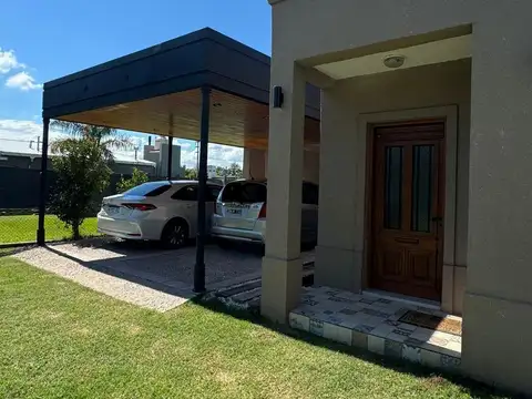 Casa Monoambiente con 2 baños