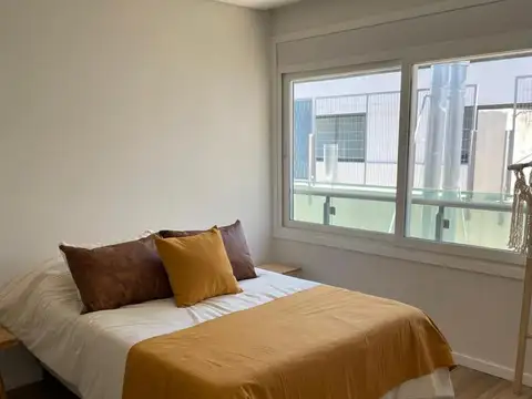 VENTA DEPARTAMENTO DUPLEX A ESTRENAR DE DOS DORMITORIOS CON PATIO Y AMENITIES EN ABASTO