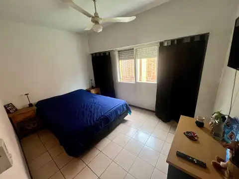 VENTA DE CASA 4 AMB, JARDIN ,COCHERA, APTA CREDITO