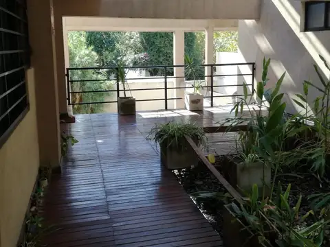 Ing Emilio Mitre 1000, Piso 1