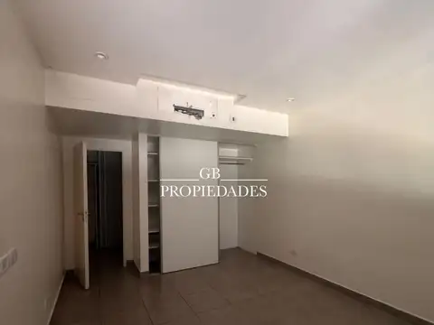 Oficina en Alquiler en Complejo 46 Plaza, $ 1.200.000