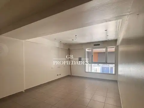 Oficina en Alquiler en Complejo 46 Plaza, $ 1.200.000