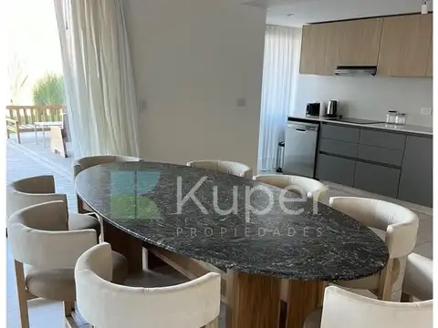 Departamento en Alquiler de 3 dormitorios