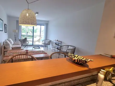 Departamento en Alquiler con 1 cocheras