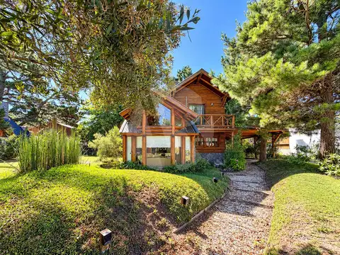Casa en Mar Azul a metrso de la playa