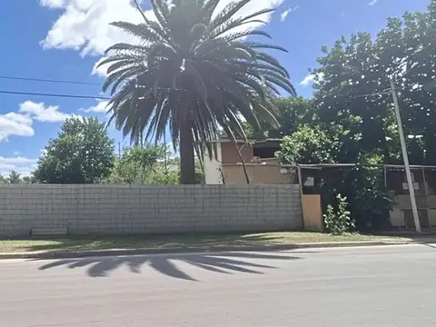LOTE de 800 M² EN ZONA CERCANA A AVENIDAS EN AKORN