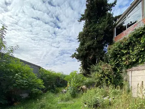 VENDEMOS LOCAL DE 40 M2 SOBRE LOTE IRREGULAR DE 364 M2