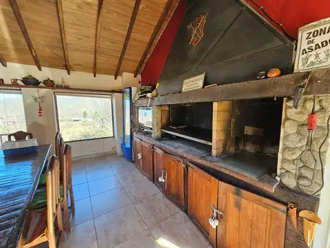 Casa 9 ambientes con 6 baños
