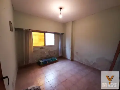 Casa en venta - 2 dormitorios 2 baños - Cochera - 144mts2 - Manuel B Gonnet, La Plata