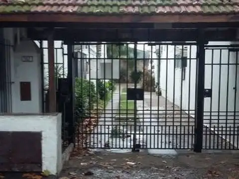 DUPLEX 2 AMBIENTES CON COCHERA