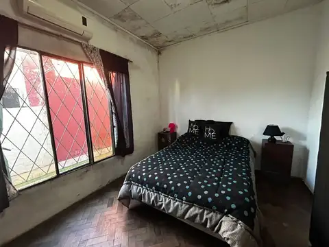 Casa 2 ambientes con 1 baño