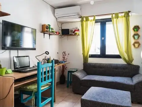 Alvear al 300 ( 323 )