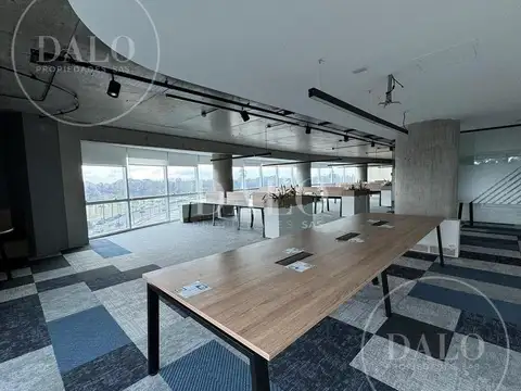 Oficina Monoambiente con 4 baños