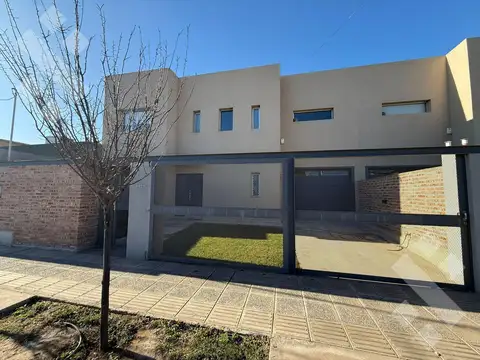 Casa en Venta en Neuquen, Confluencia