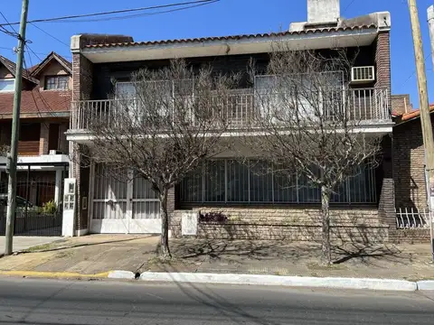 Casa - Venta - Argentina, La Matanza - Chacabuco 600