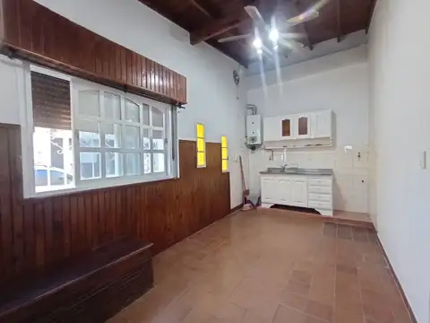 Depto Tipo Casa 3 ambientes con 1 baño
