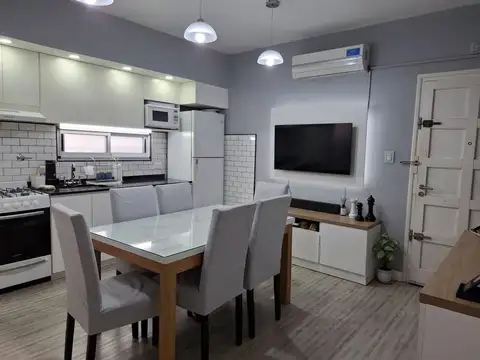 Depto Tipo Casa 4 ambientes con 1 baño
