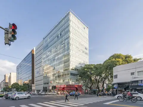 Amplia oficina en Libertador Office en Alquiler!