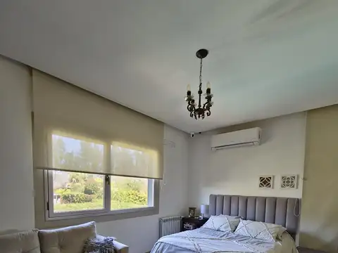 Casa 5 ambientes con 4 baños